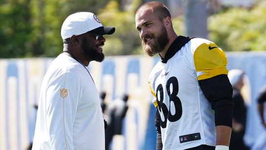 pat-freiermuth-mike-tomlin-contract-544x306
