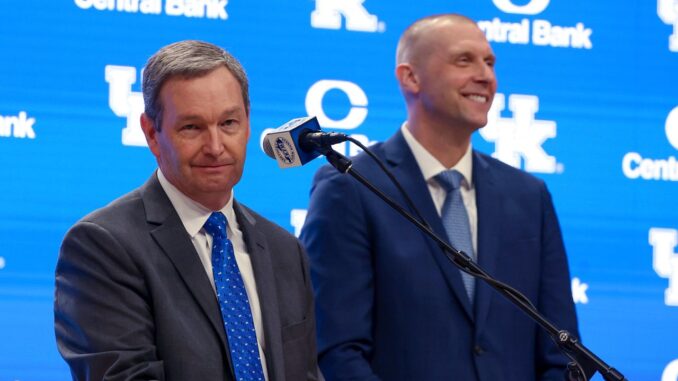 mitch_barnhart_mark_pope_AP24105804370250_ky_0415